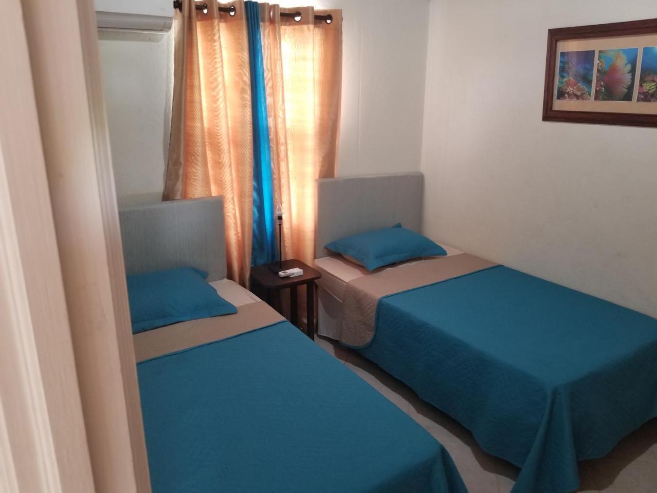 Breezy Apts 세인트 필리프 외부 사진